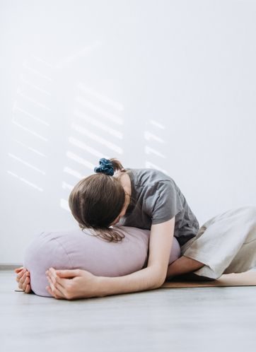 bolster papillon baddha konasa